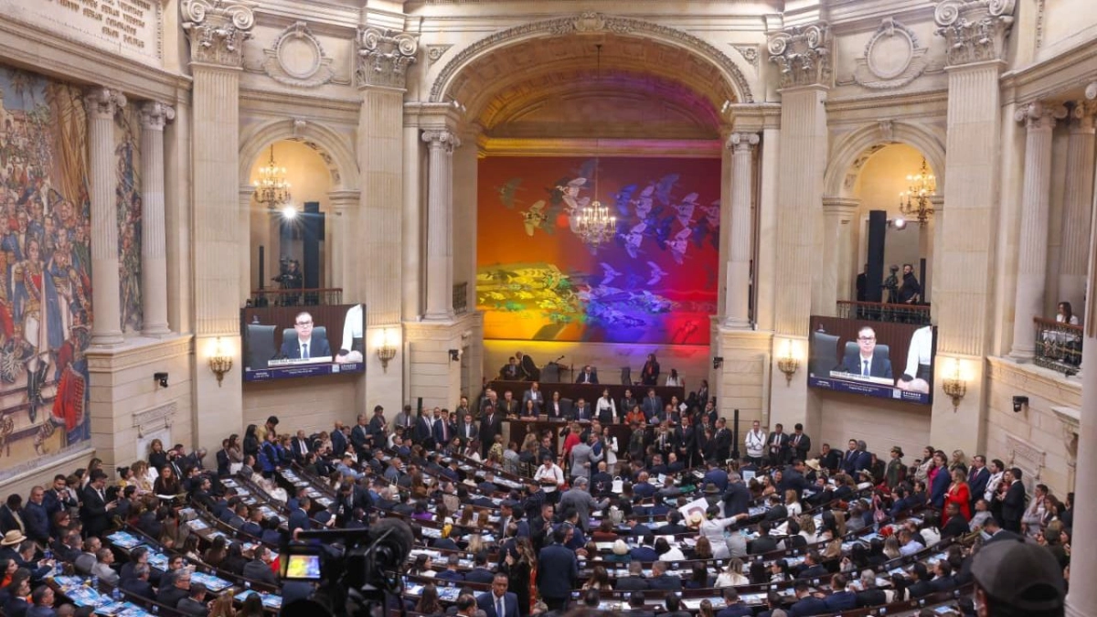 Contraloría, tributaria y posesión fuera de Bogotá: el primer pulso del nuevo gobierno