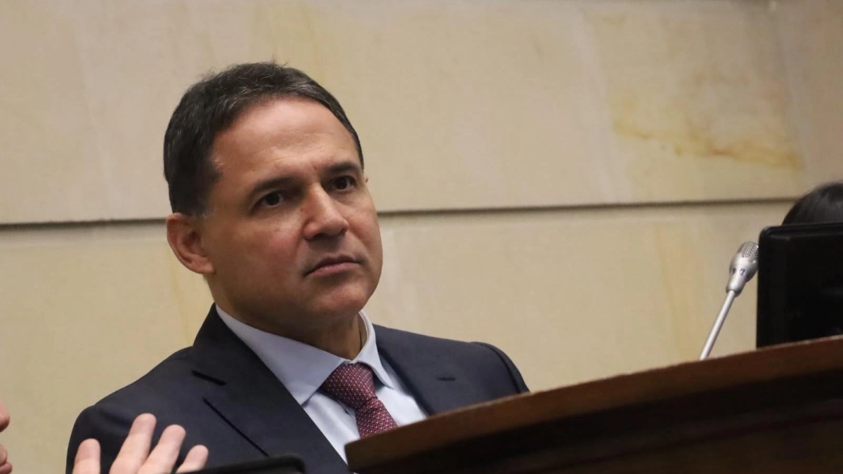 Senado propone donar un salario por el terremoto que dejó 132 muertos en Colombia