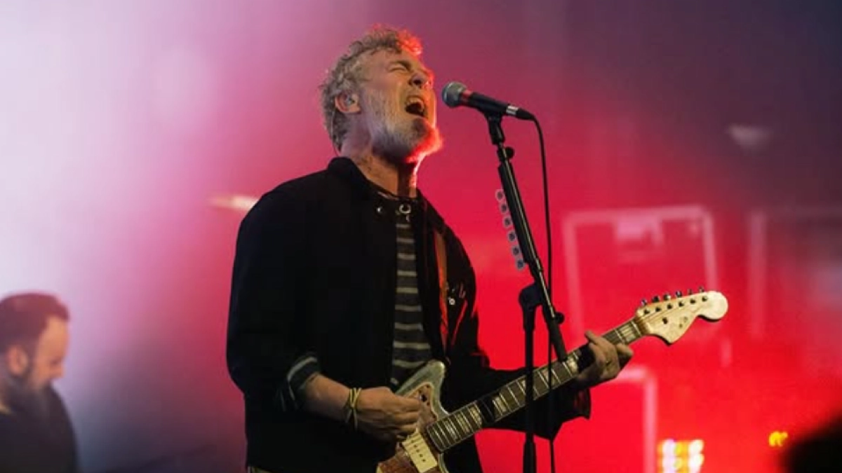 Muere el cantante y actor irlandés Glen Hansard, ganador de un Óscar y protagonista de 'The Commitments'