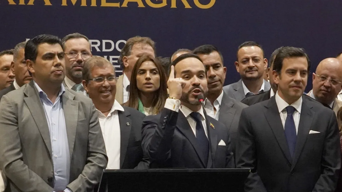 El blindaje en el aeropuerto del Valle y otros puntos por la posesión de Abelardo De la Espriella en Cali: tres pelotones en la terminal aérea