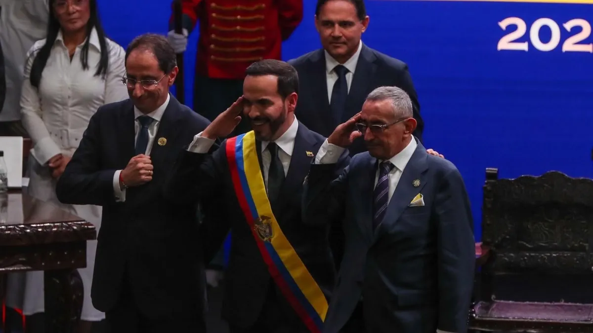 Video | El momento exacto cuando Abelardo De La Espriella juramenta, recibe la banda y asume como Presidente de Colombia