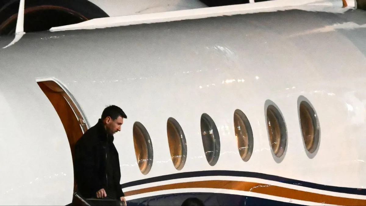 Video | Así fue la llegada de Lionel Messi a Argentina para despedir a su padre fallecido