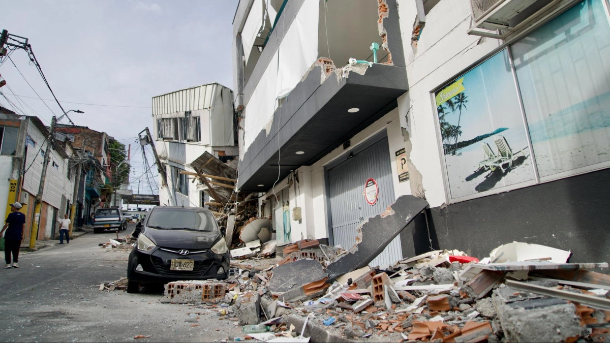 Denuncian presunto desvío de indemnización de víctima del terremoto por una funeraria