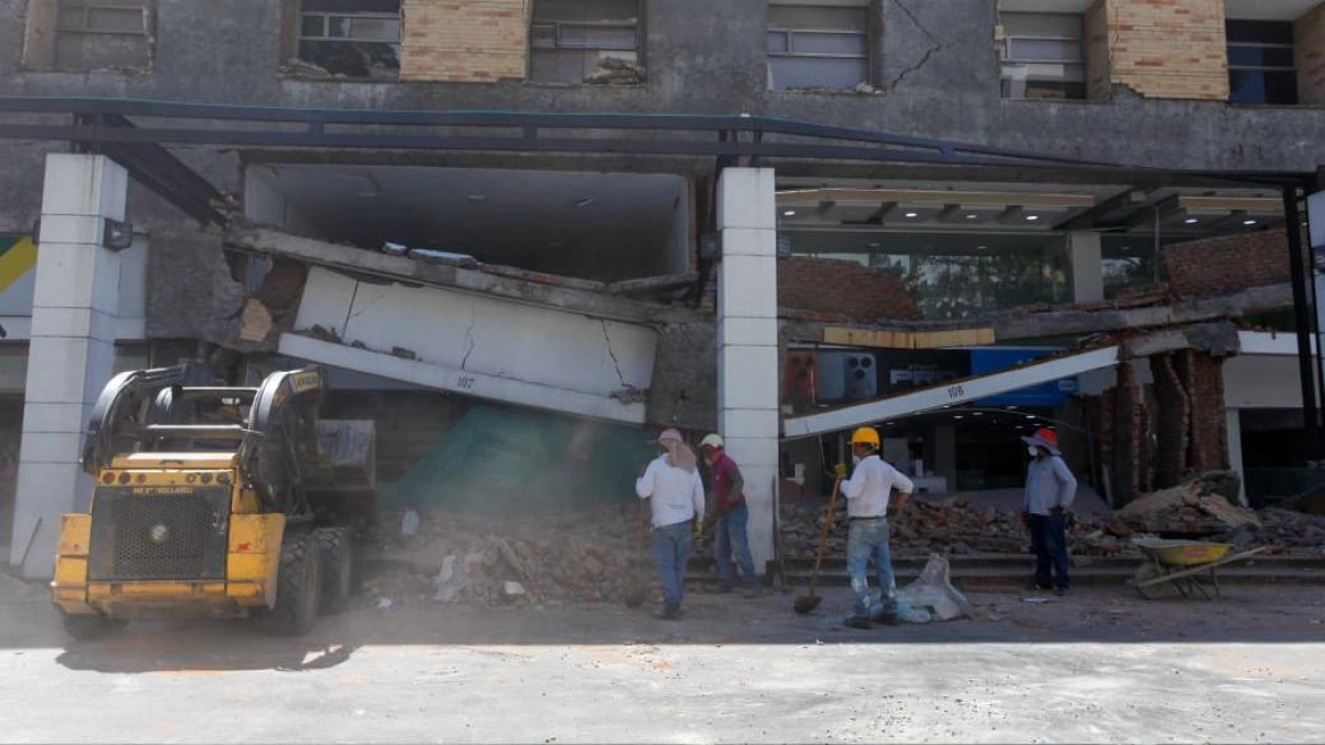 Medicina Legal identifica a 270 víctimas del terremoto y entrega 254 cuerpos a sus familias