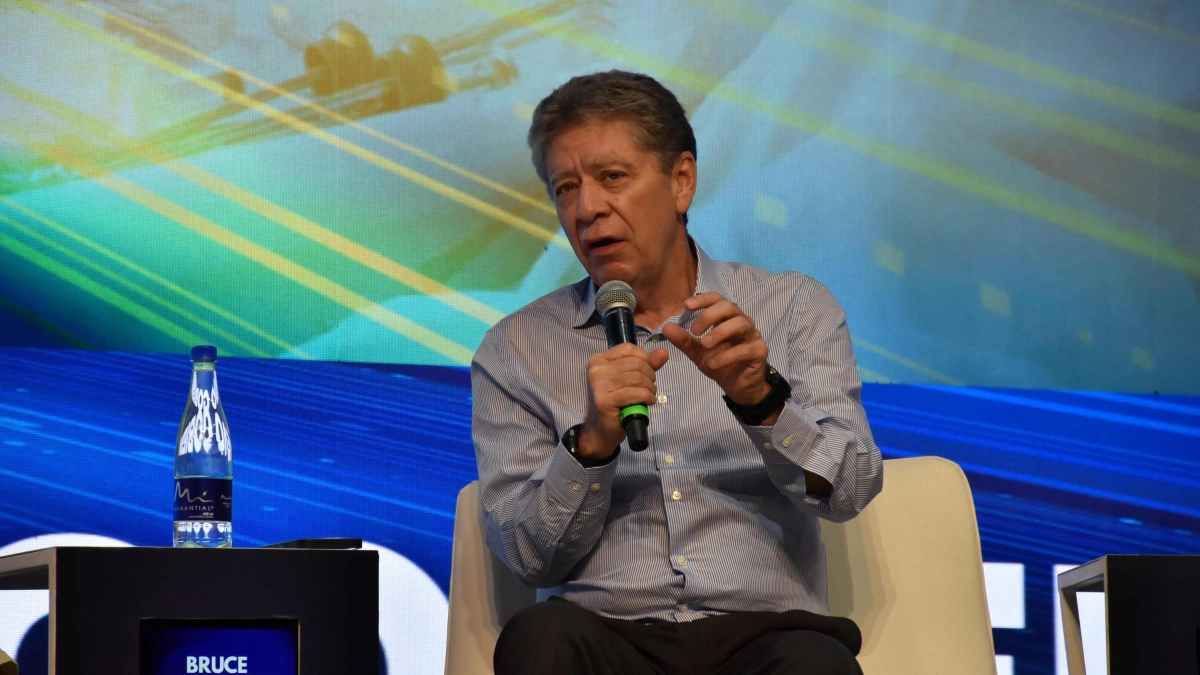 Bruce Mac Master renuncia a la presidencia de la Andi tras 12 años al frente del mayor gremio empresarial de Colombia