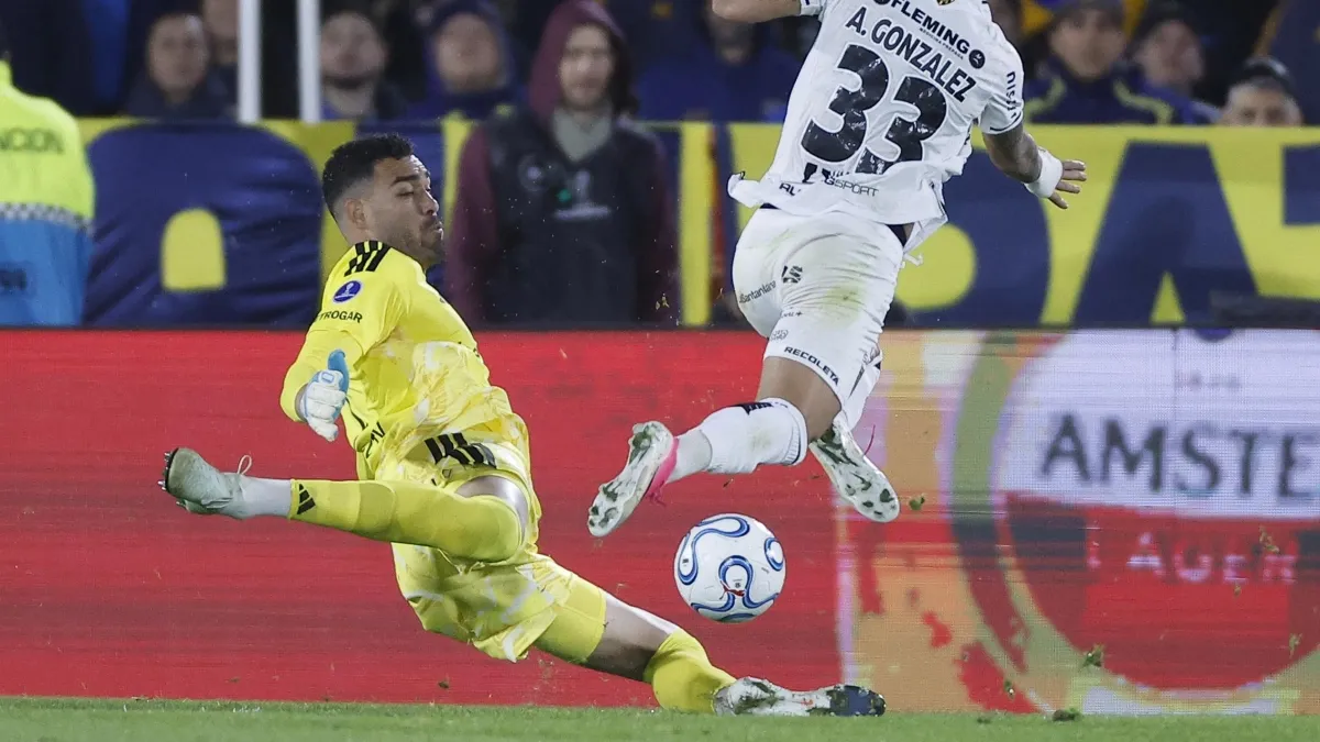 En una gran noche de Álvaro Montero, Boca Juniors salvó un punto contra Platense en un partido con polémica | Video