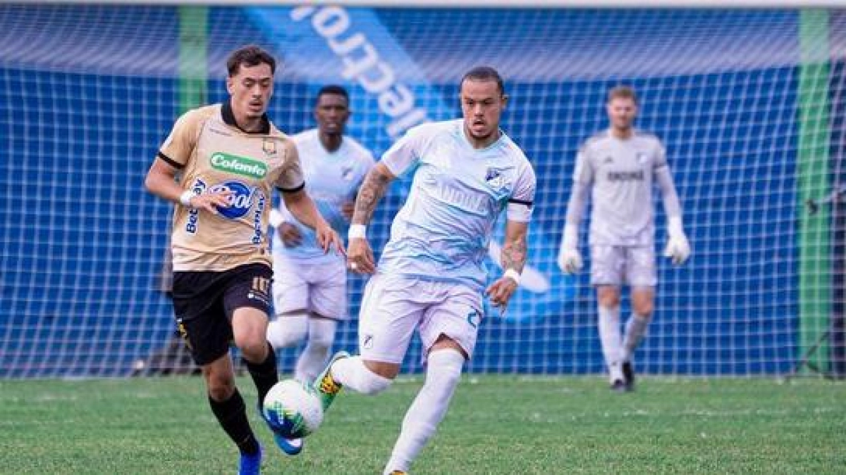 Millonarios salvó un punto contra Águilas Doradas: un autogol de Rodrigo Ureña lo privó de la victoria