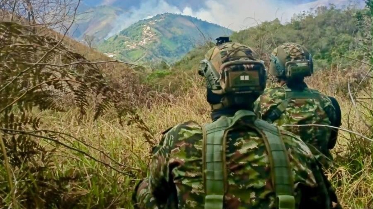 Armed Clashes in Nariño Confine Residents to Homes Amid Fears of Illicit Route Disputes