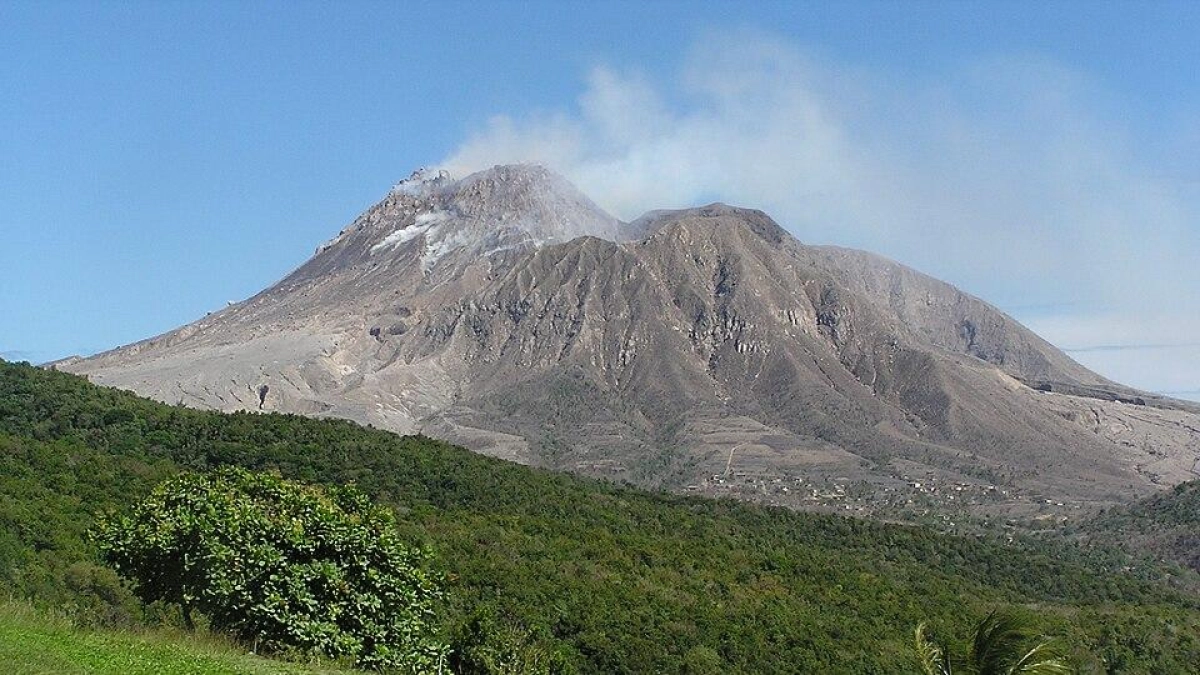 Reino Unido encuentra un ‘tesoro’ a 2 kilómetros de profundidad bajo un volcán activo del Caribe: ¿de qué se trata?