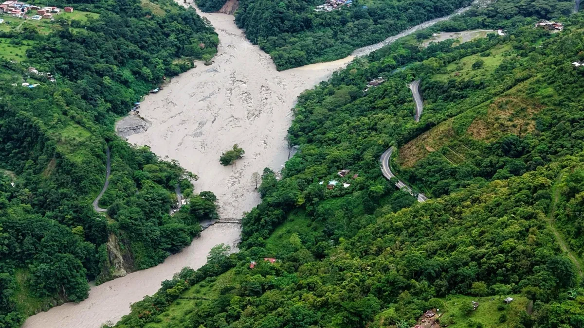 Guayabetal en alerta por acumulación de material en el puente El Ocal: estas son las medidas dispuestas por la Gobernación de Cundinamarca