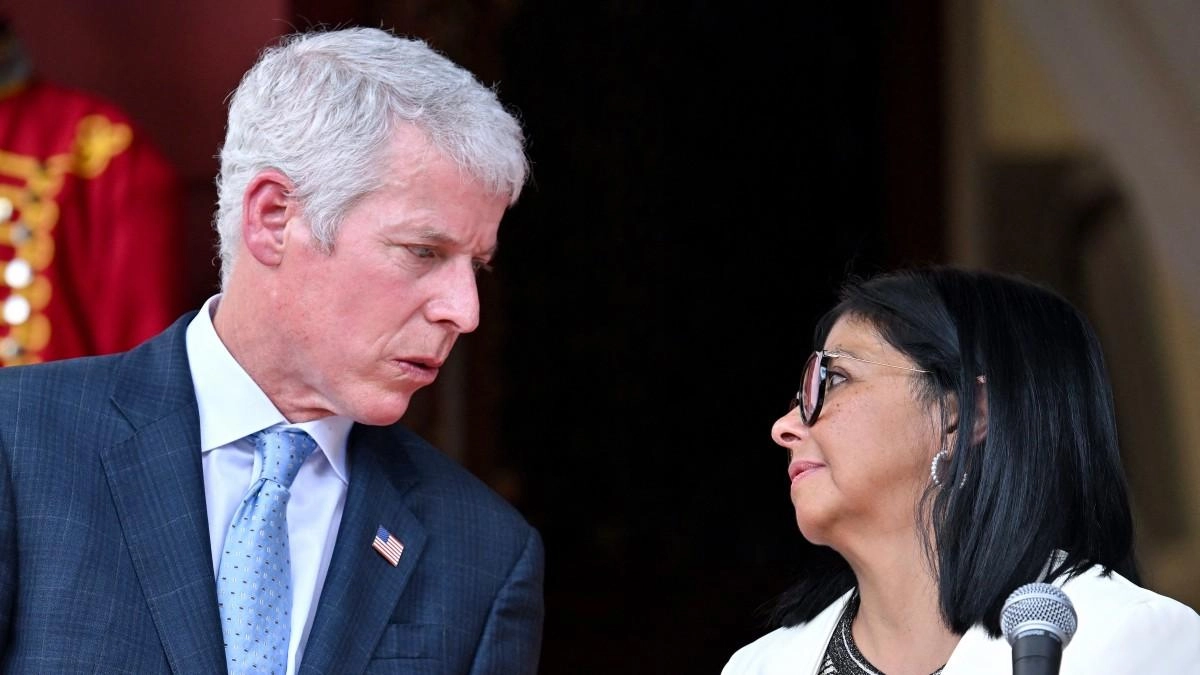 ¿Estabilidad o libertad? El mega-acuerdo petrolero entre Estados Unidos y Venezuela posterga la agenda democrática del país