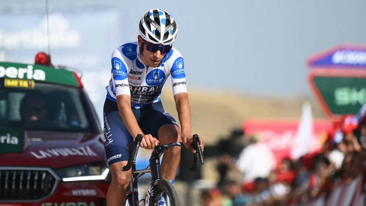 Santiago Buitrago superó brutal desafío en la etapa 14 de la Vuelta a España y firmó un espectacular segundo lugar en un final vibrante