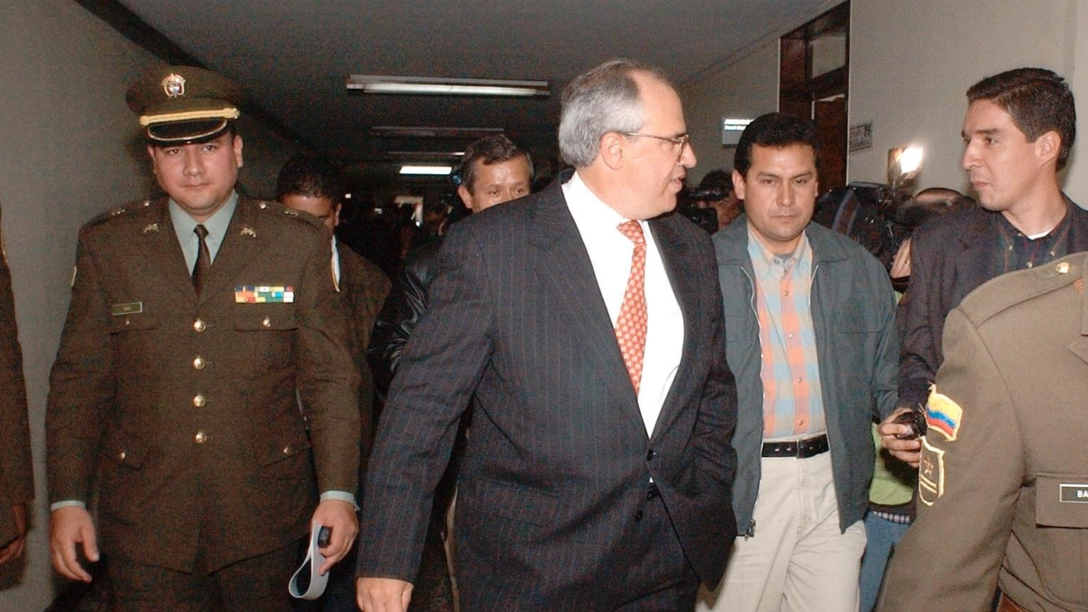‘Píldoras contra el olvido’, lea el prólogo escrito por Mauricio Vargas de la reedición del libro ‘El presidente que se iba a caer’