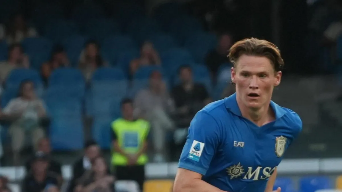 Scott McTominay, estrella escocesa del Nápoles, fue sometido a una operación de corazón