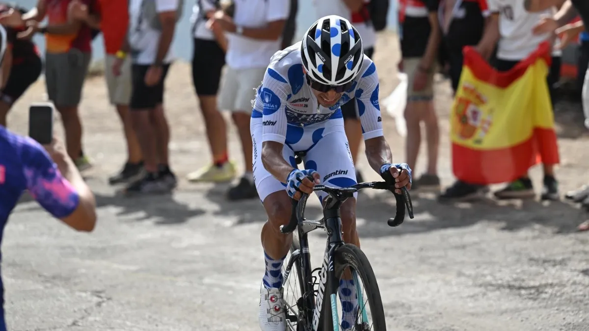 Santiago Buitrago dio sensacional salto en el Ranking UCI tras ser campeón de la montaña en la Vuelta a España: no fue el único colombiano que escaló