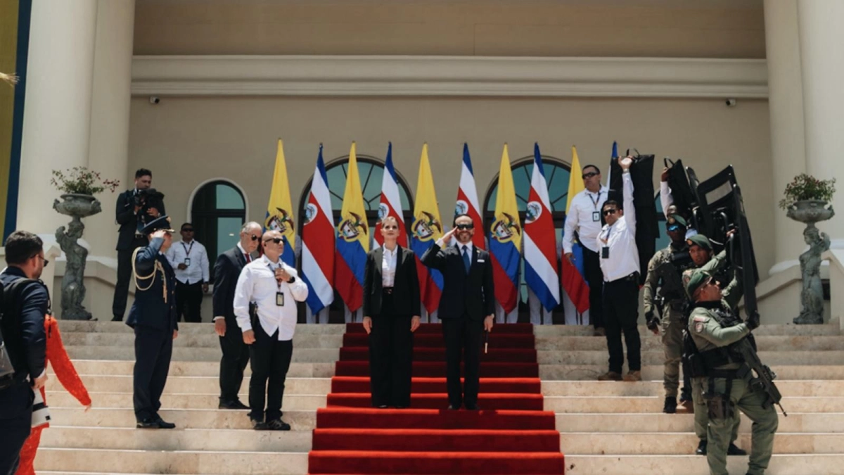Abelardo De La Espriella recibe en Barranquilla a la primera mandataria extranjera de su gobierno