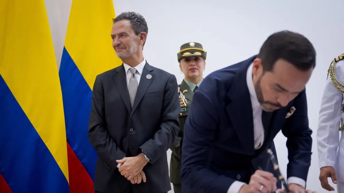 De La Espriella arranca su diplomacia con 11 embajadores nombrados y 19 cargos en el aire