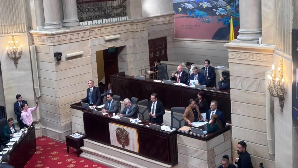 Avanza discusión del Presupuesto para 2027: se aprueba ponencia mayoritaría y se lleva a segundo debate las proposiciones no avaladas