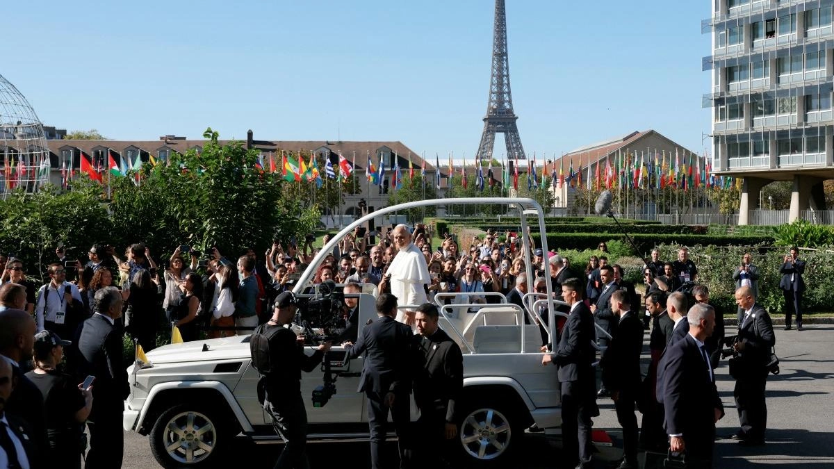 ‘¡Viva León!’: así vivió París la primera visita papal a Francia en 18 años, entre bendiciones, cantos y advertencias sobre la inteligencia artificial