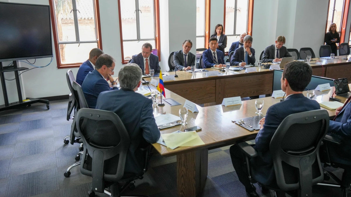 Gobierno De La Espriella extiende hasta el viernes sus conversaciones técnicas con el FMI en Washington