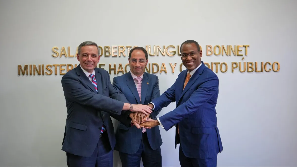 Vicepresidente José Manuel Restrepo se pronunció tras reunión con el subdirector gerente del FMI: ‘Encontrar las soluciones más convenientes’