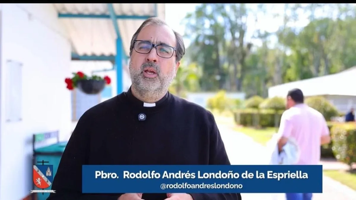 Gobierno revoca designación del sacerdote Rodolfo Londoño como su delegado en cinco universidades públicas y nombra a Camilo Noguera