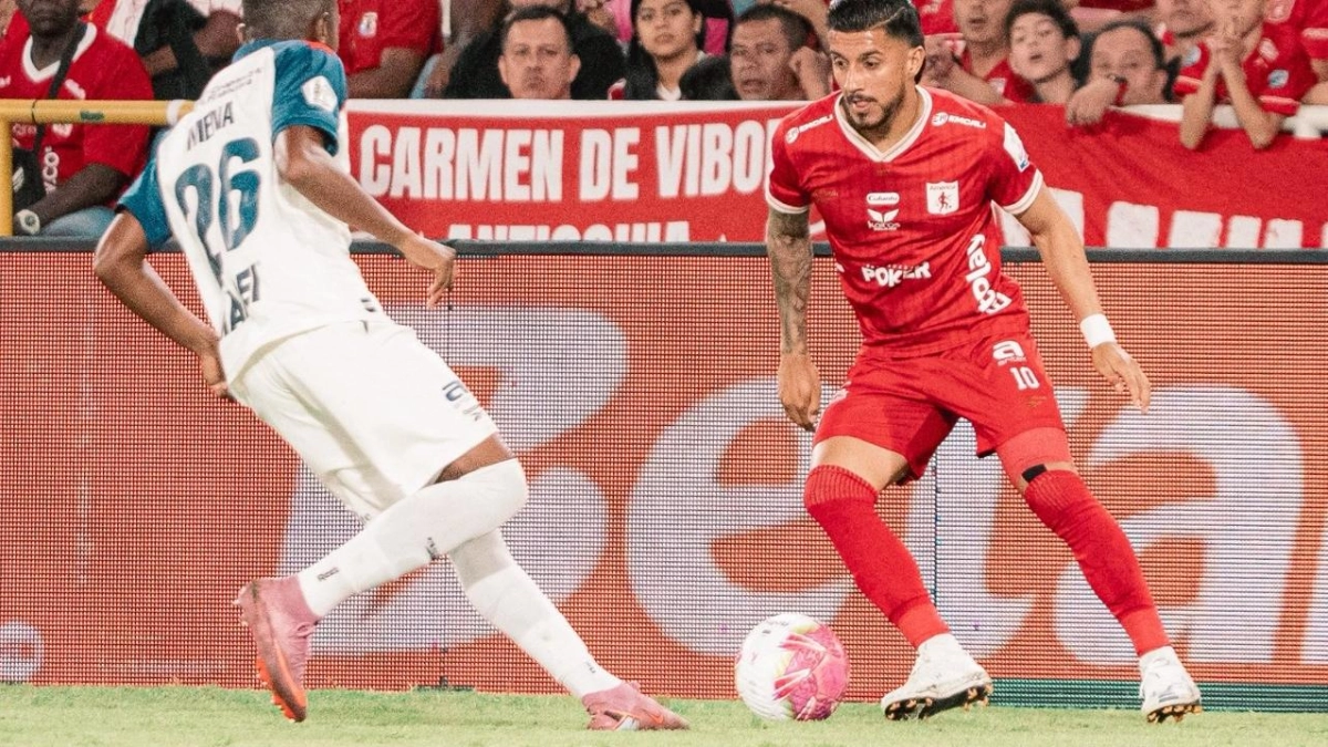 América de Cali no pudo con diez frente al Medellín: intenso clásico de rojos con polémicas