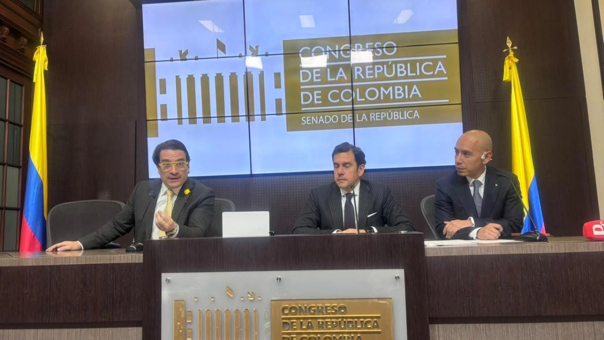 Ley de sometimiento supera primer debate y avanza a plenarias del Congreso