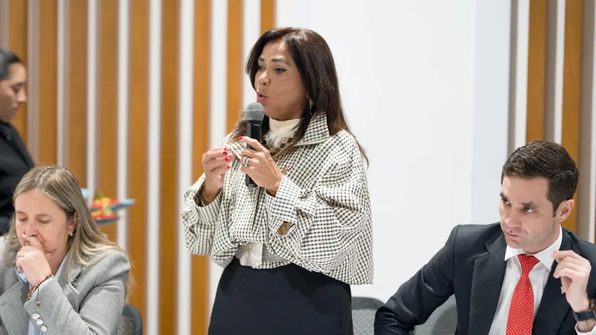 ¿Quiénes son Elizabeth Jay-Pang y su esposo, Norbert Vonblon, señalados por De La Espriella por el manejo de la contratación en San Andrés?