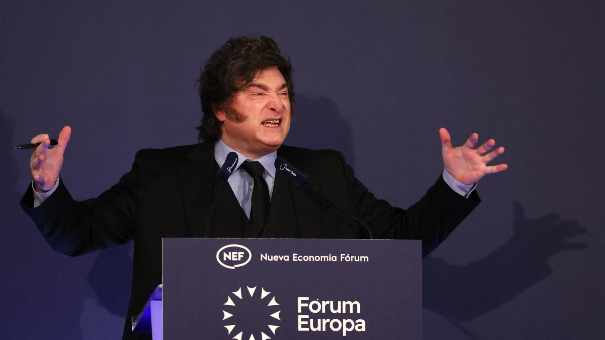Javier Milei irrumpe en la campaña electoral de España y llama ‘dictador’ a Pedro Sánchez: hay que ‘sacar a los socialistas a patadas’