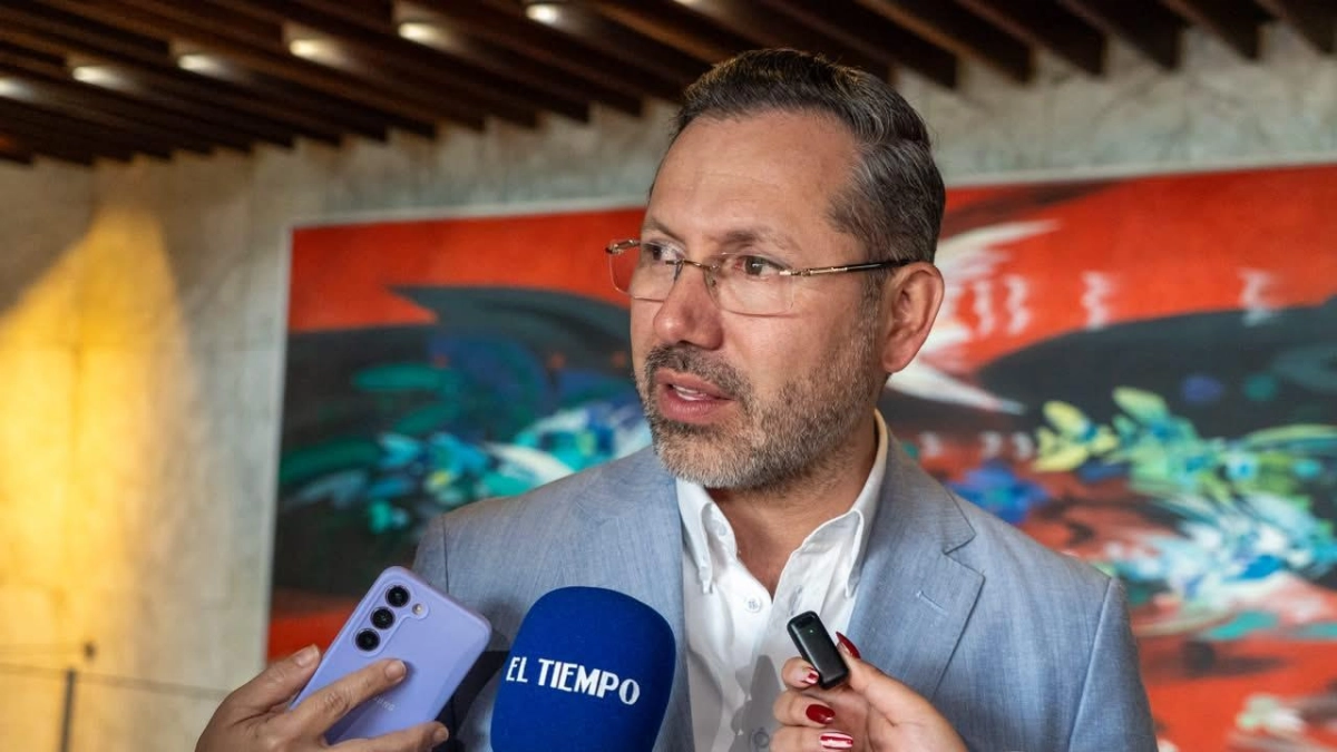 ‘A pesar de los pocos recursos, la prioridad será la reconstrucción’, ministro de Vivienda, Jaime Andrés Beltrán