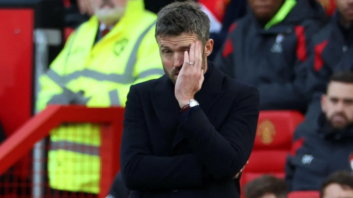 Video | Manchester United agrava su crisis: Michael Carrick está en la cuerda floja y los hinchas explotan contra el equipo