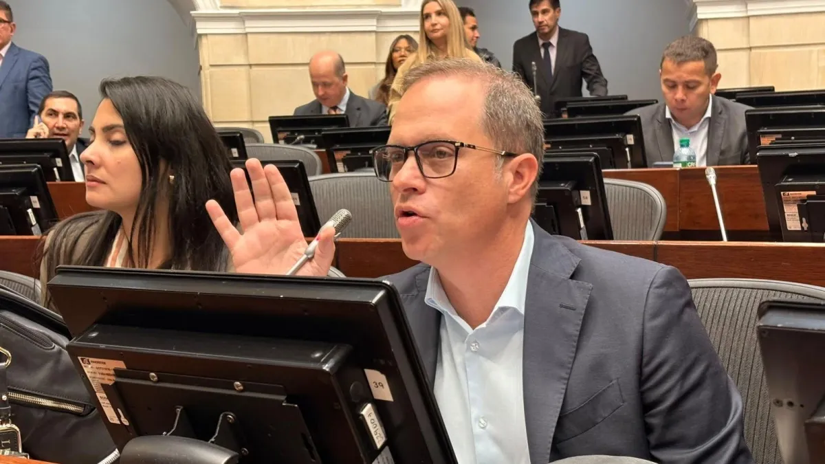 ‘En la ley de sometimiento debe haber tratamiento diferencial para delitos sexuales’: senador Héctor Olimpo Espinosa
