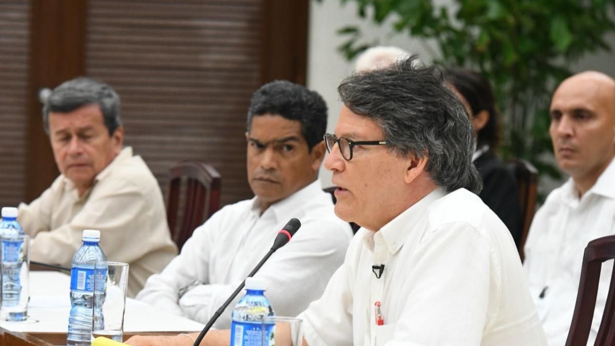 Proceso de paz con el Eln se queda sin negociadores del Gobierno