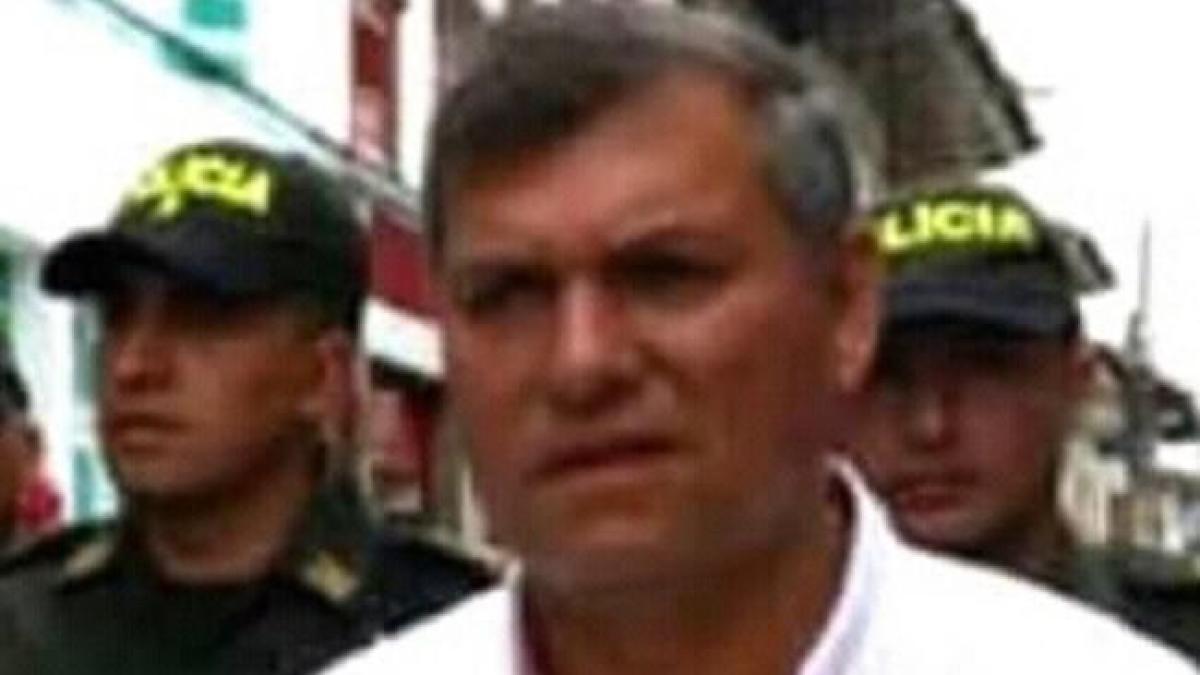 Alerta, tras crimen de exalcalde en Valle y amenazas a líderes