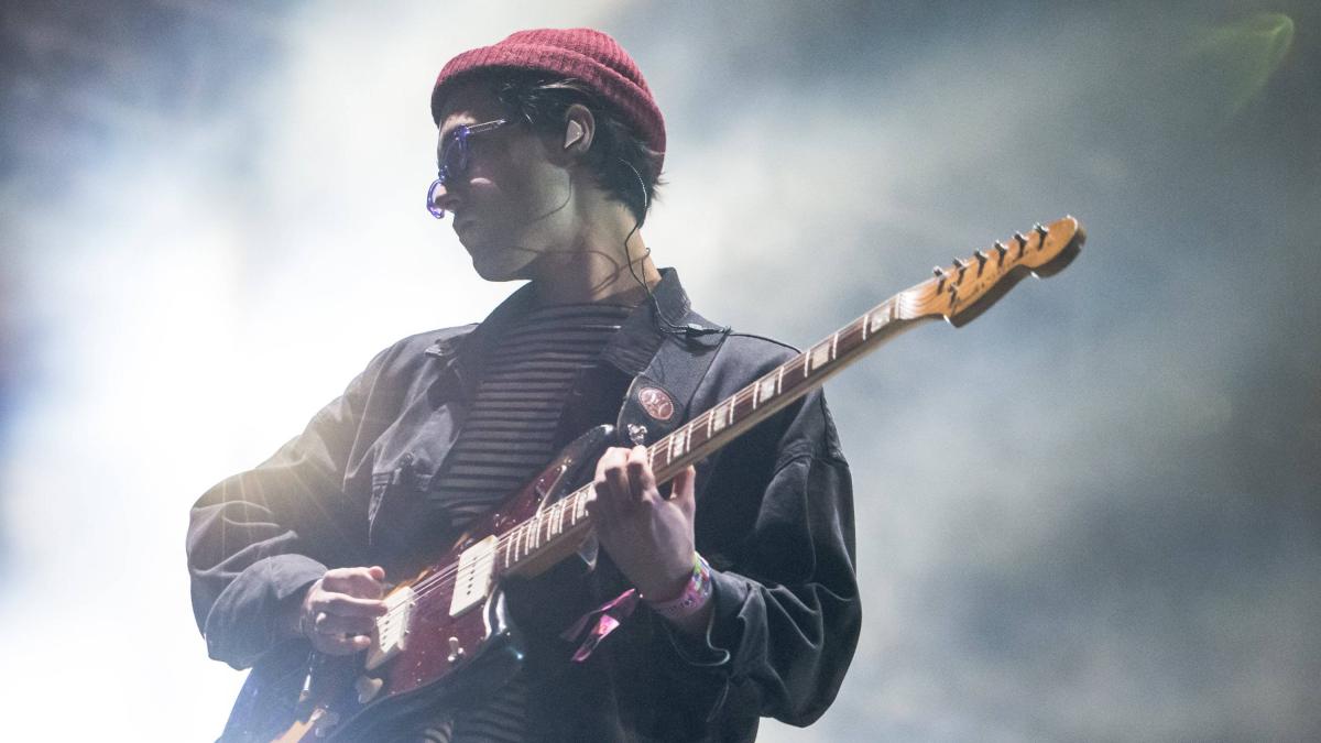 Zach Abels, guitarrista de la banda The Neighbourhood, en entrevista ...