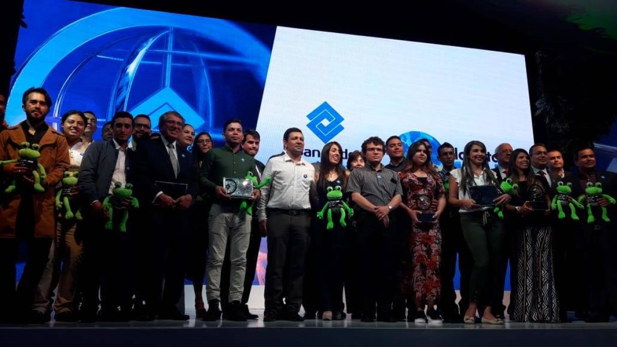 Banco de Occidente abre convocatoria del Premio Planeta Azul para reconocer proyectos de conservación del agua y el medioambiente
