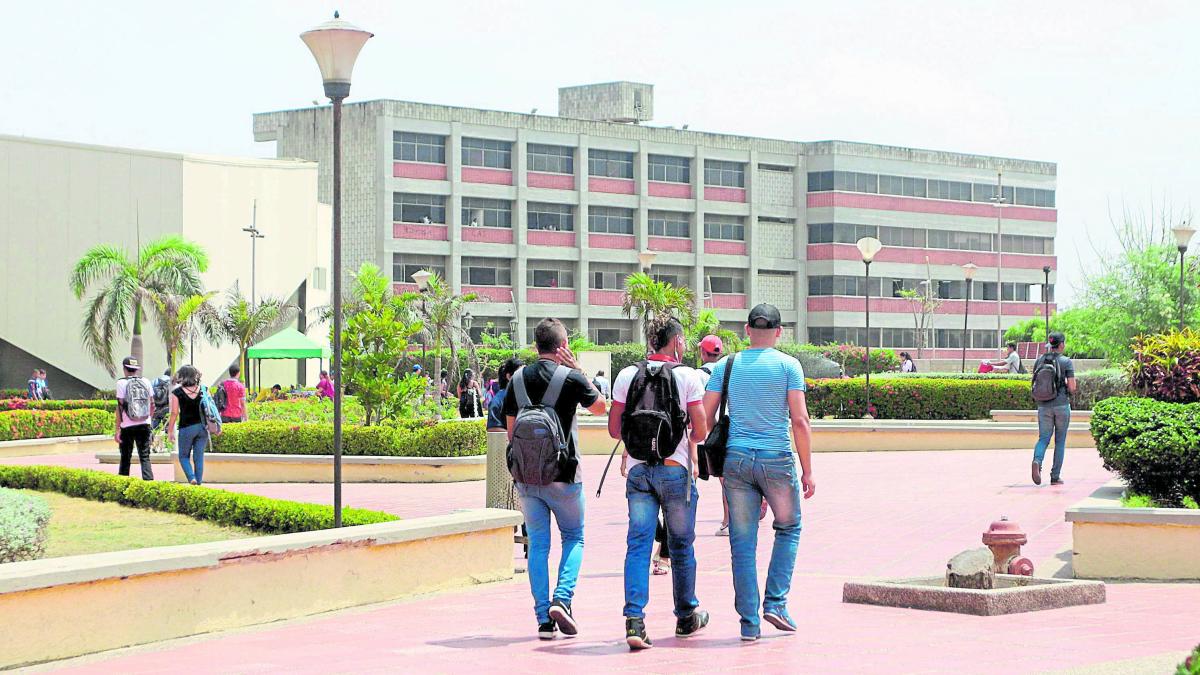La Universidad del Atlántico bajo presión por formalización docente: sindicato denuncia exclusión y retrasos; Gobierno deberá intervenir