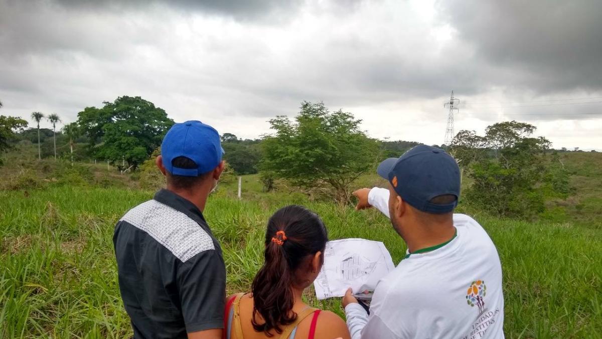 Iván Duque yönetimini açık ara geride bıraktı