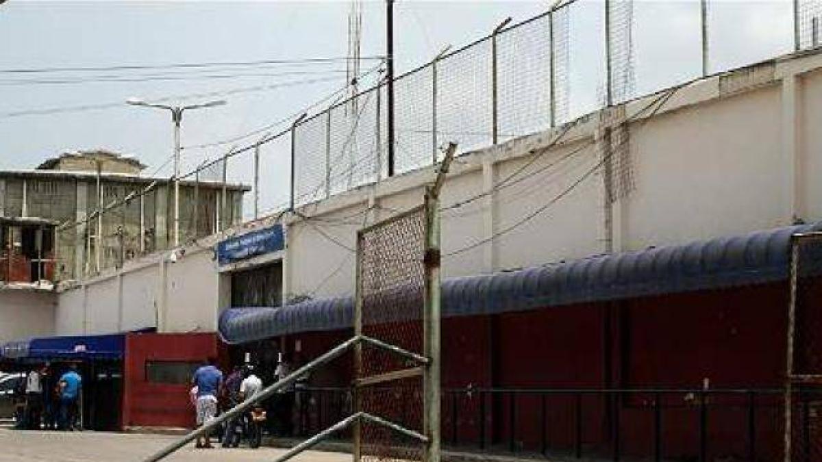 Atentado contra dos guardianes del Inpec en Barranquilla desata alerta del Gobierno: amenazas alcanzarían al presidente y al ministro de Justicia