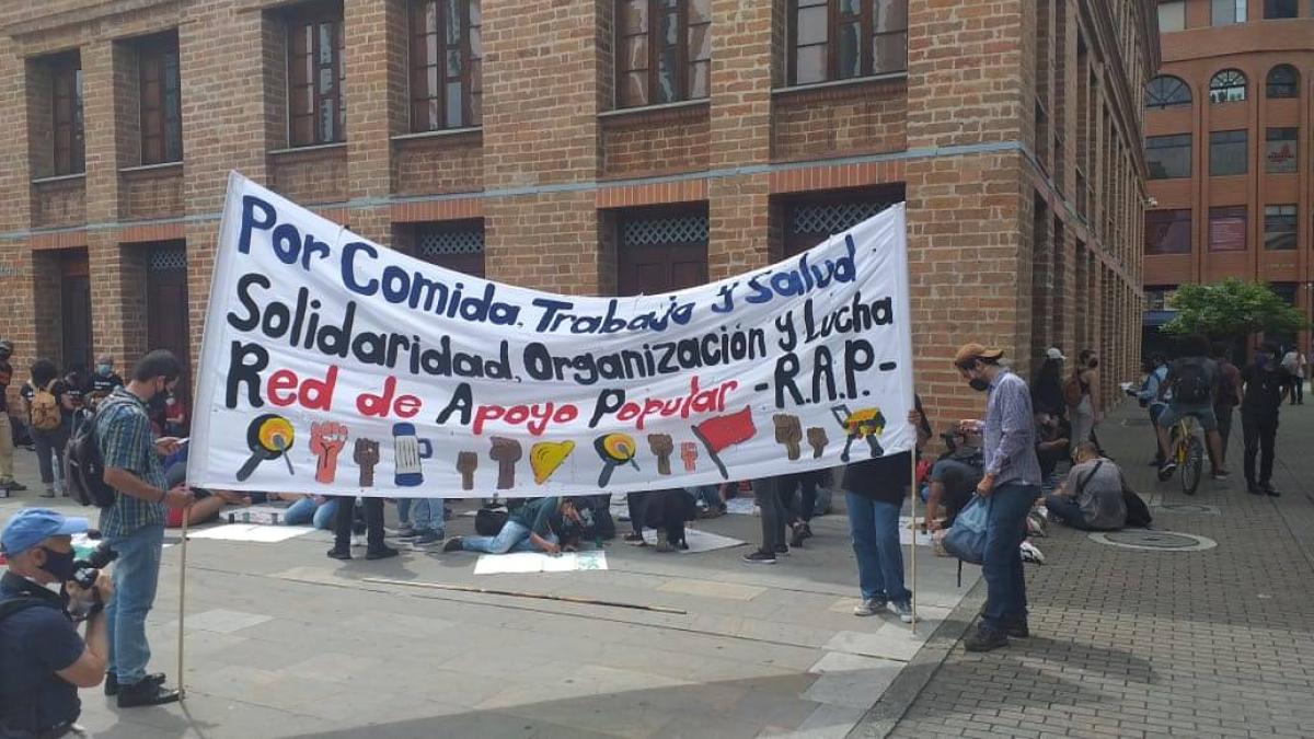 Marcha de estudiantes terminó en disturbios en Medellín