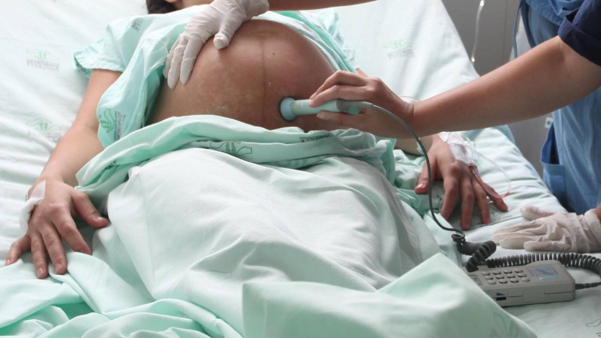 Cuatro de cada diez madres de Cundinamarca dan a luz en Bogotá, según estudio regional