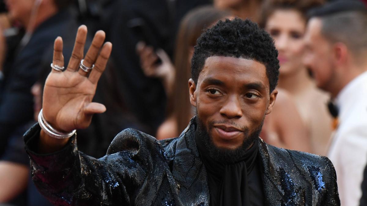 Los hermanos de Chadwick Boseman, actor de ‘Black Panther’, demandan a su viuda por la herencia, a poco de cumplirse seis años de su muerte