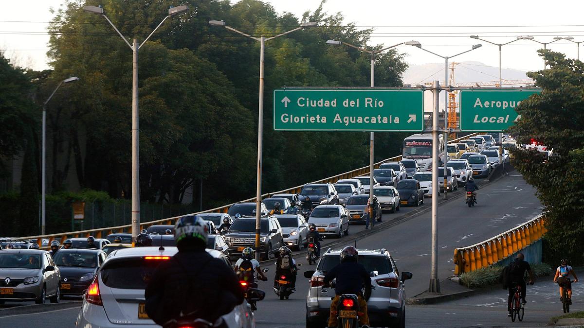 Medellín mantiene la actual rotación del pico y placa: así operará la restricción este viernes 24 de julio de 2026