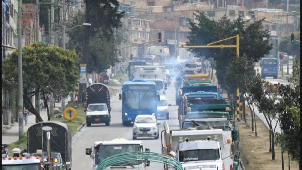 Transportadores de carga y de pasajeros aseguran que la nueva reforma tributaria "asfixiaría" el sector