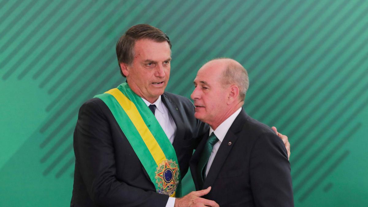 Brasil: renuncian el ministro de Defensa y el Canciller de Jair Bolsonaro