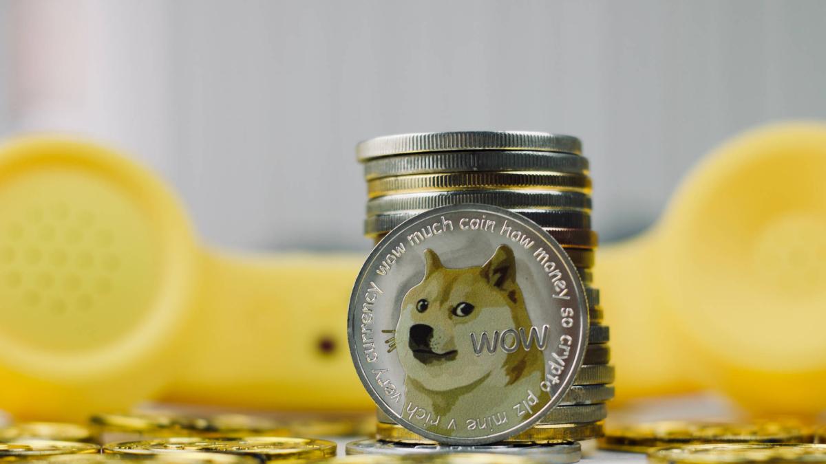 Twitter cambio su tradicional pájaro por un Dogecoin