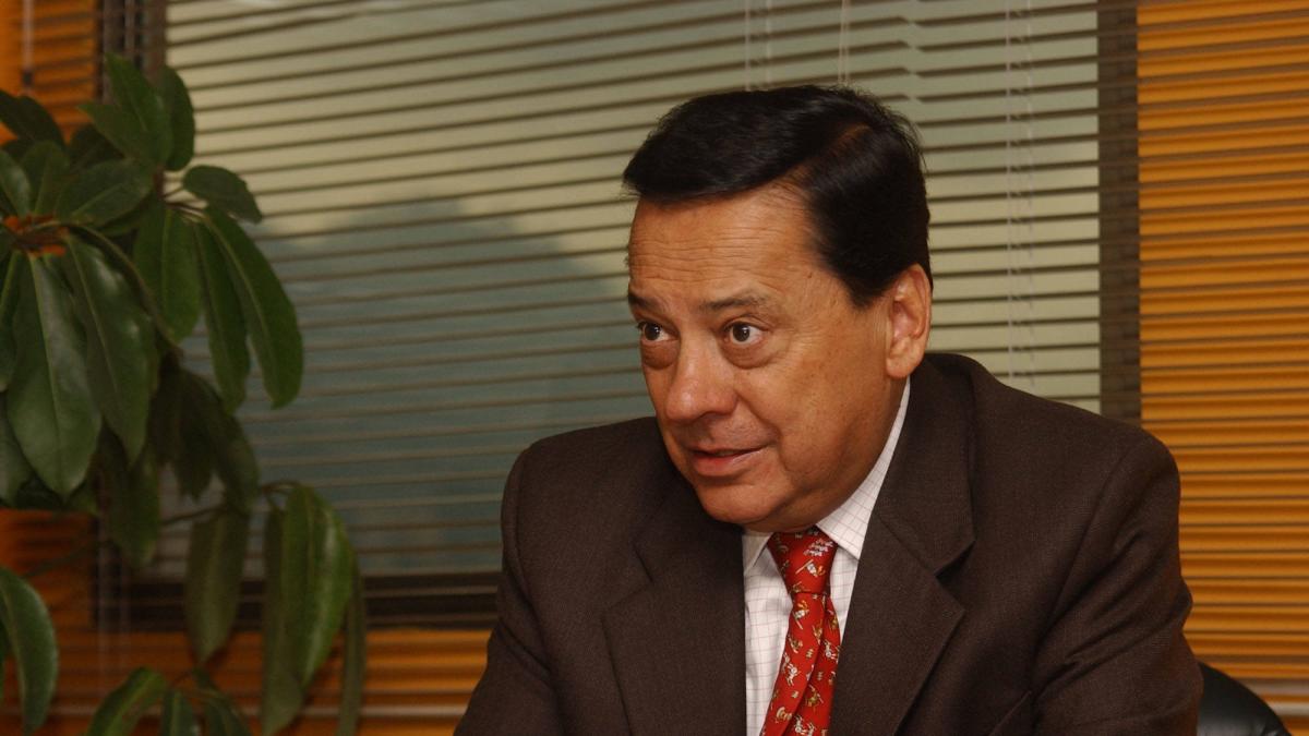 Murió el periodista Javier Ayala