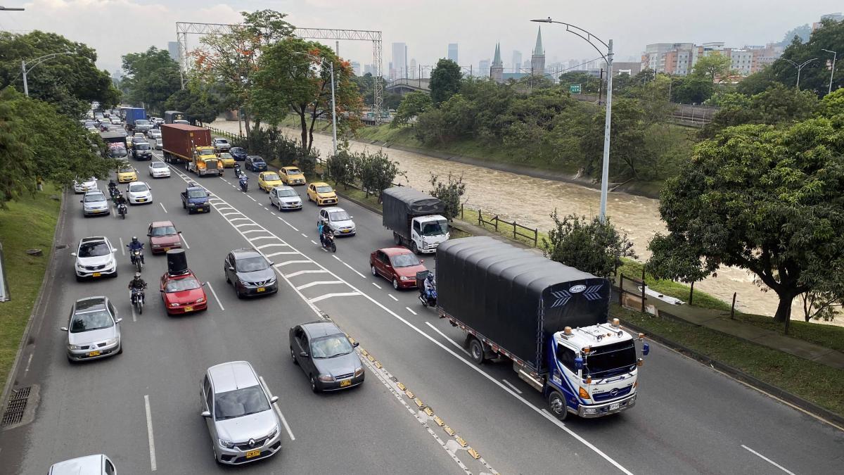 ¡Ojo, conductor! Pico y placa en Medellín para el martes 13 de octubre de 2026: estas placas tendrán restricción