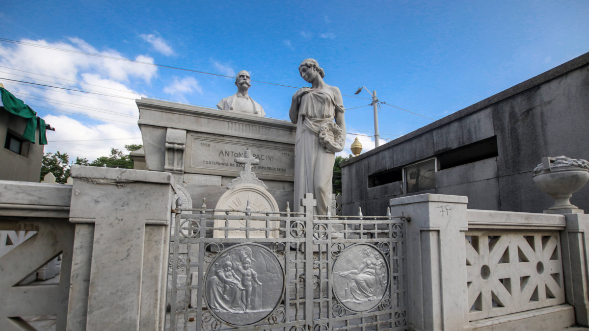 Barranquilla refuerza seguridad por el Día de los Angelitos y los Difuntos: más de 1.500 policías custodiarán cementerios y templos